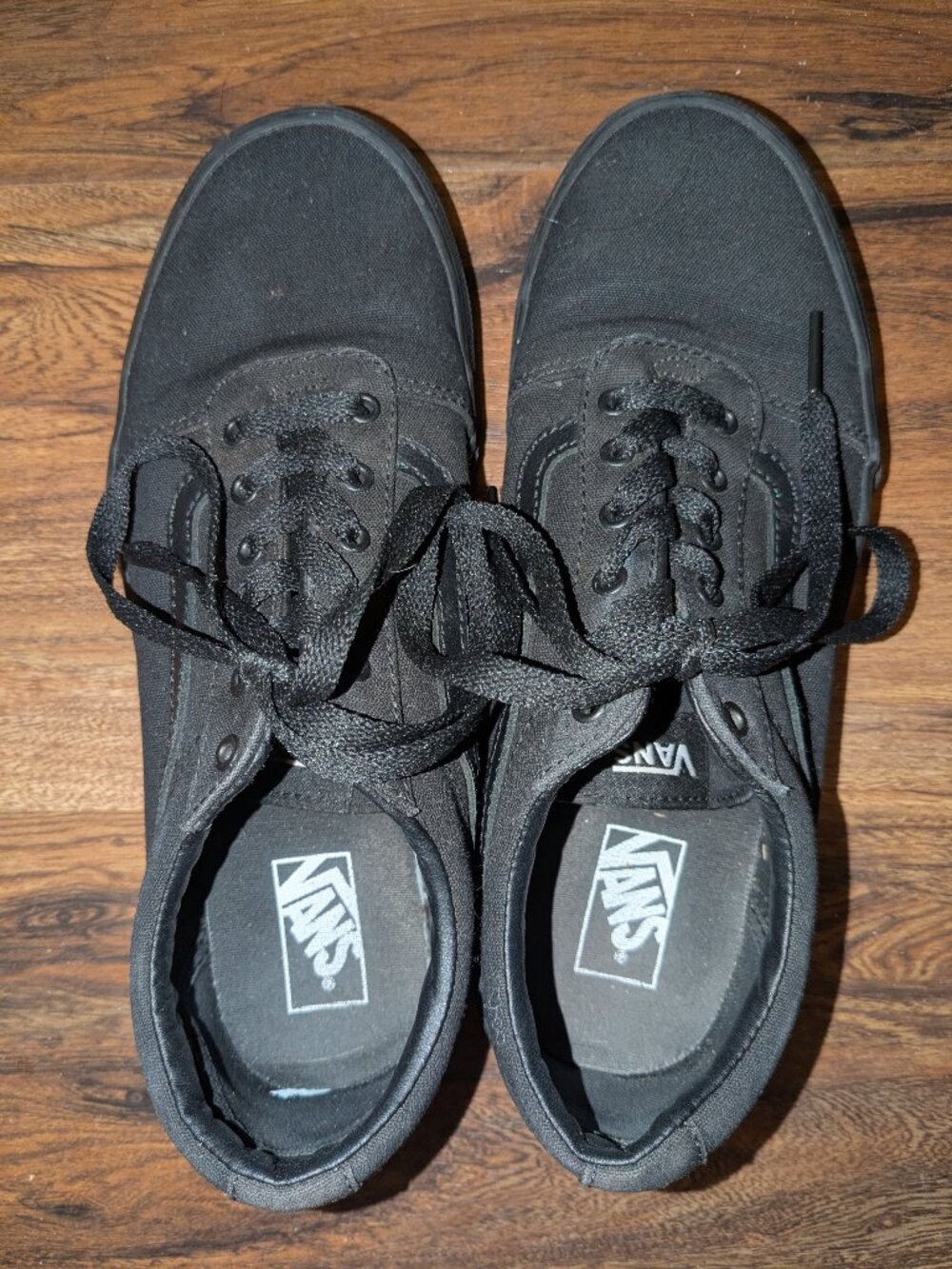 Vans - Picture 2 of 4